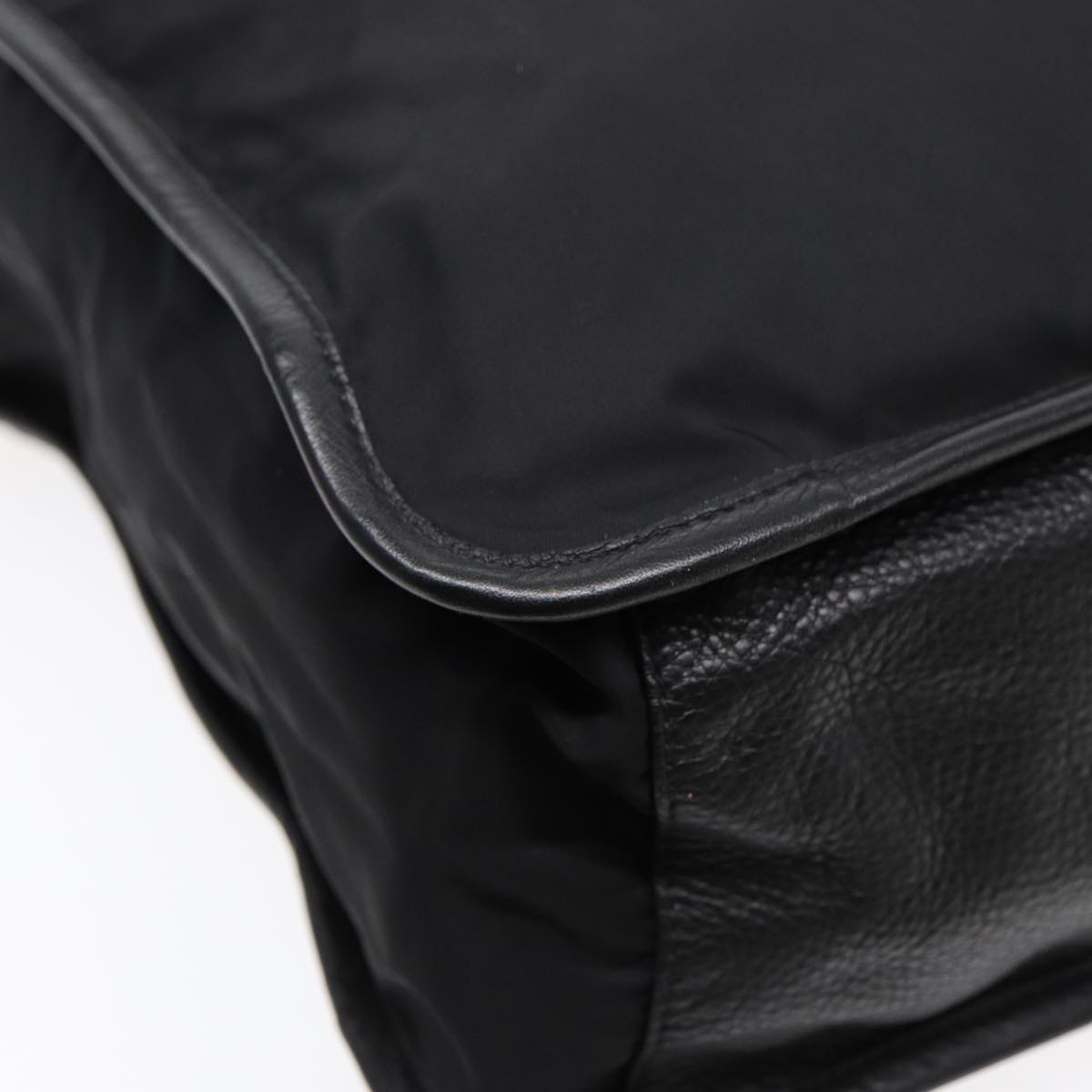Givenchy Black Synthetic Handbag (Pre-Owned)