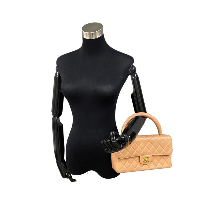 Chanel Matelassé Beige Leather Handbag (Pre-Owned)