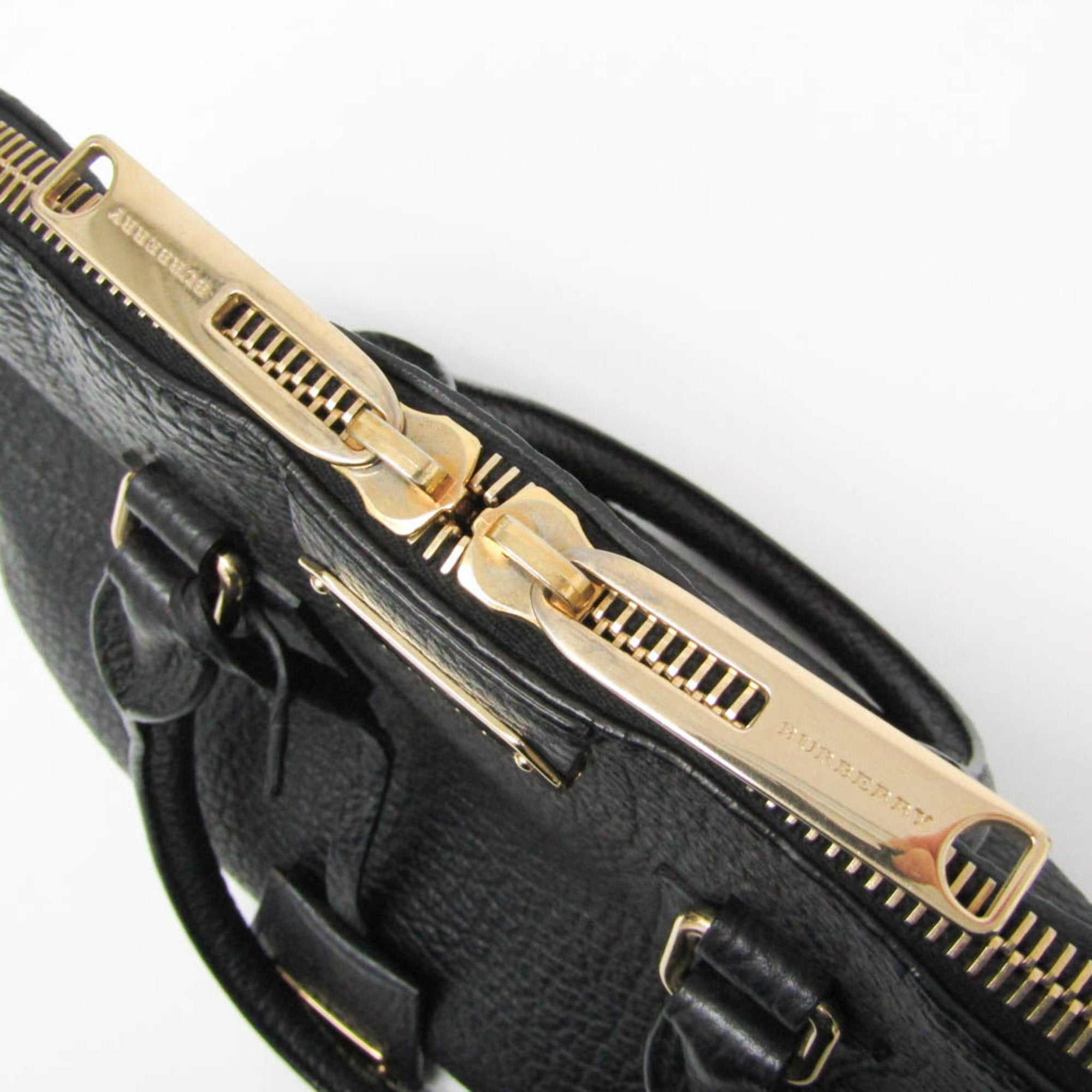 Burberry Black Leather Handbag (Pre-Owned)
