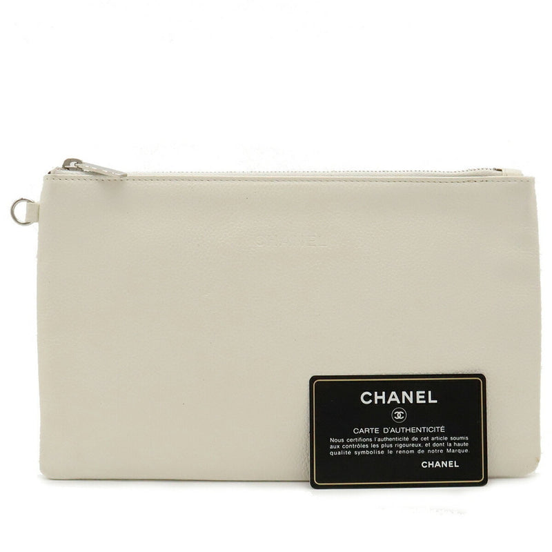 Chanel On The Road White Leather Tote Bag (Pre-Owned)