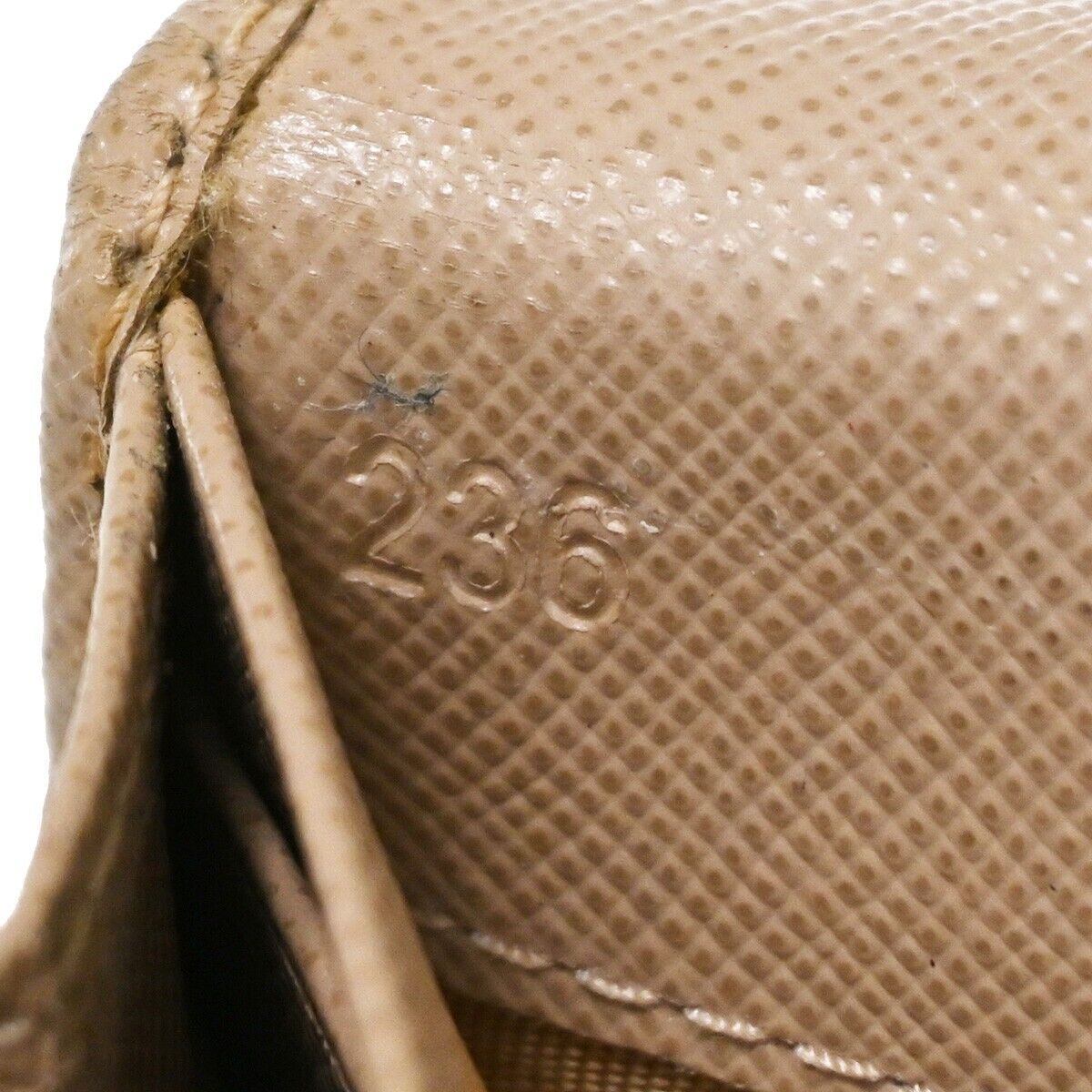 Prada Saffiano Beige Leather Wallet  (Pre-Owned)
