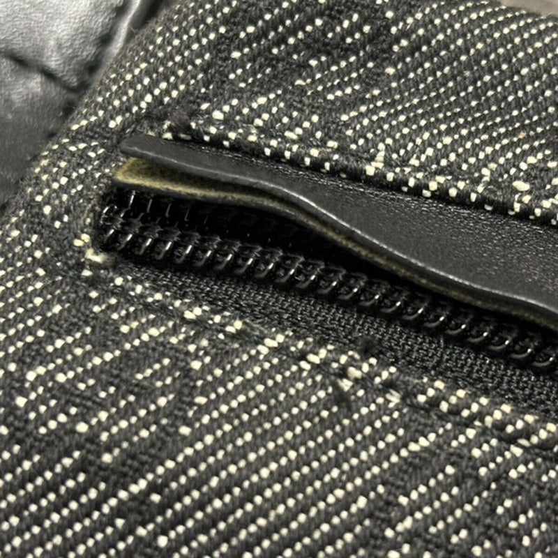 Gucci Gg Canvas Grey Canvas Handbag (Pre-Owned)