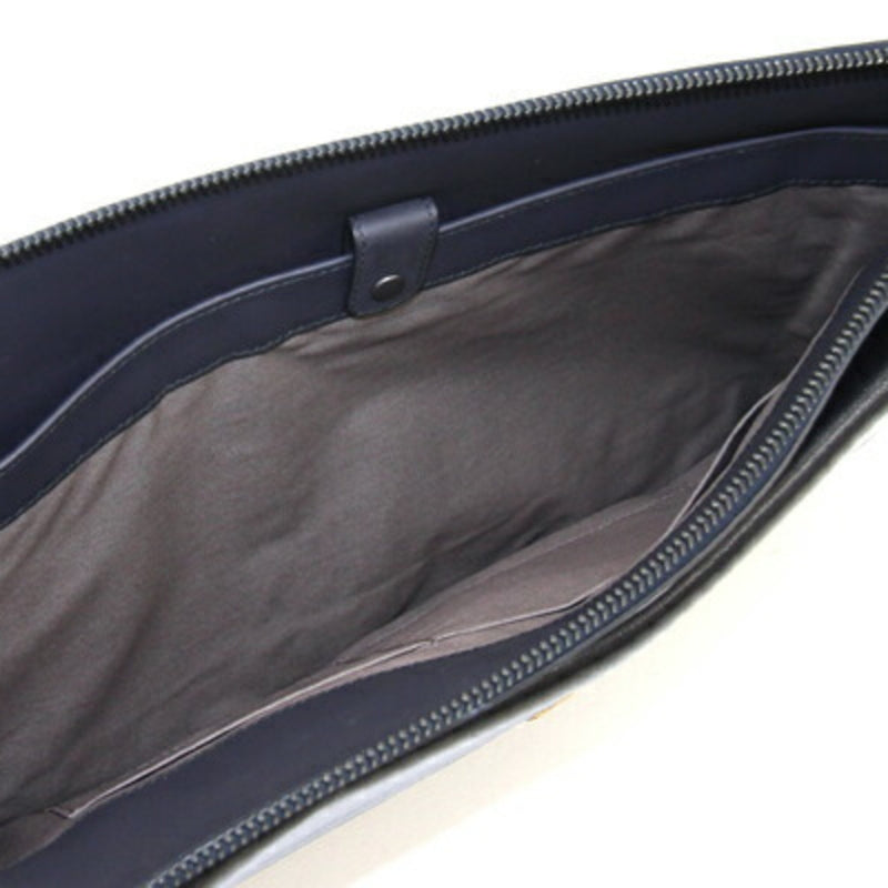 Bottega Veneta Black Leather Clutch Bag (Pre-Owned)