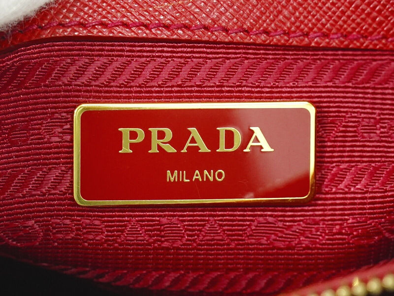 Prada Vitello Red Leather Handbag (Pre-Owned)