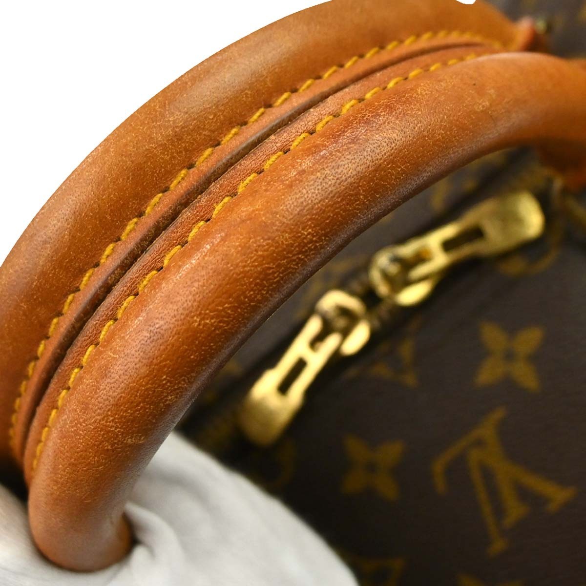 Louis Vuitton Keepall Monogram Canvas Brown Canvas Travel Bag Bag (Pre-Owned)