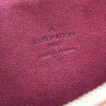 Louis Vuitton Pochette Accessoires White Canvas Clutch Bag (Pre-Owned)