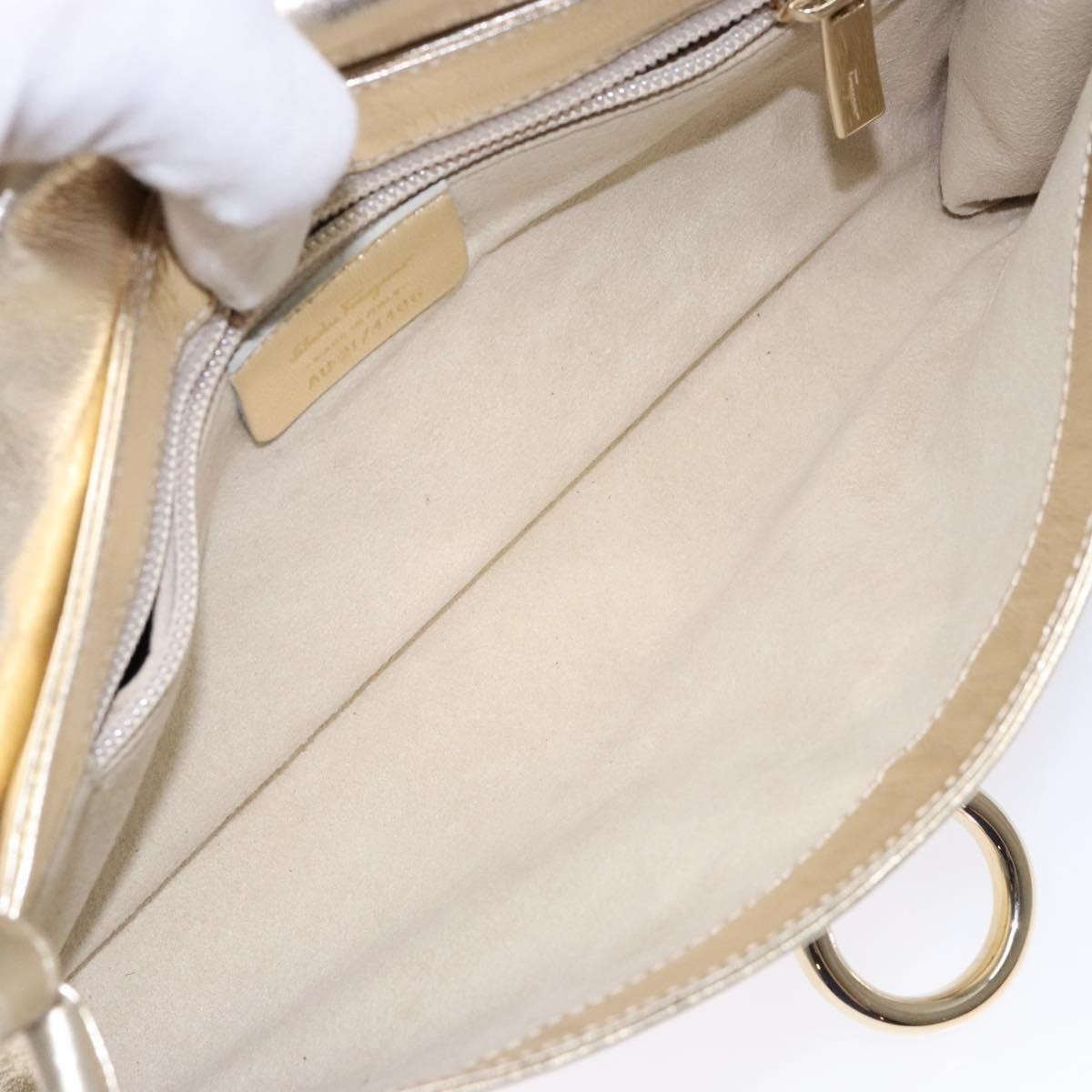 Salvatore Ferragamo Gancini Leather Gold Leather Shoulder Bag Bag (Pre-Owned)