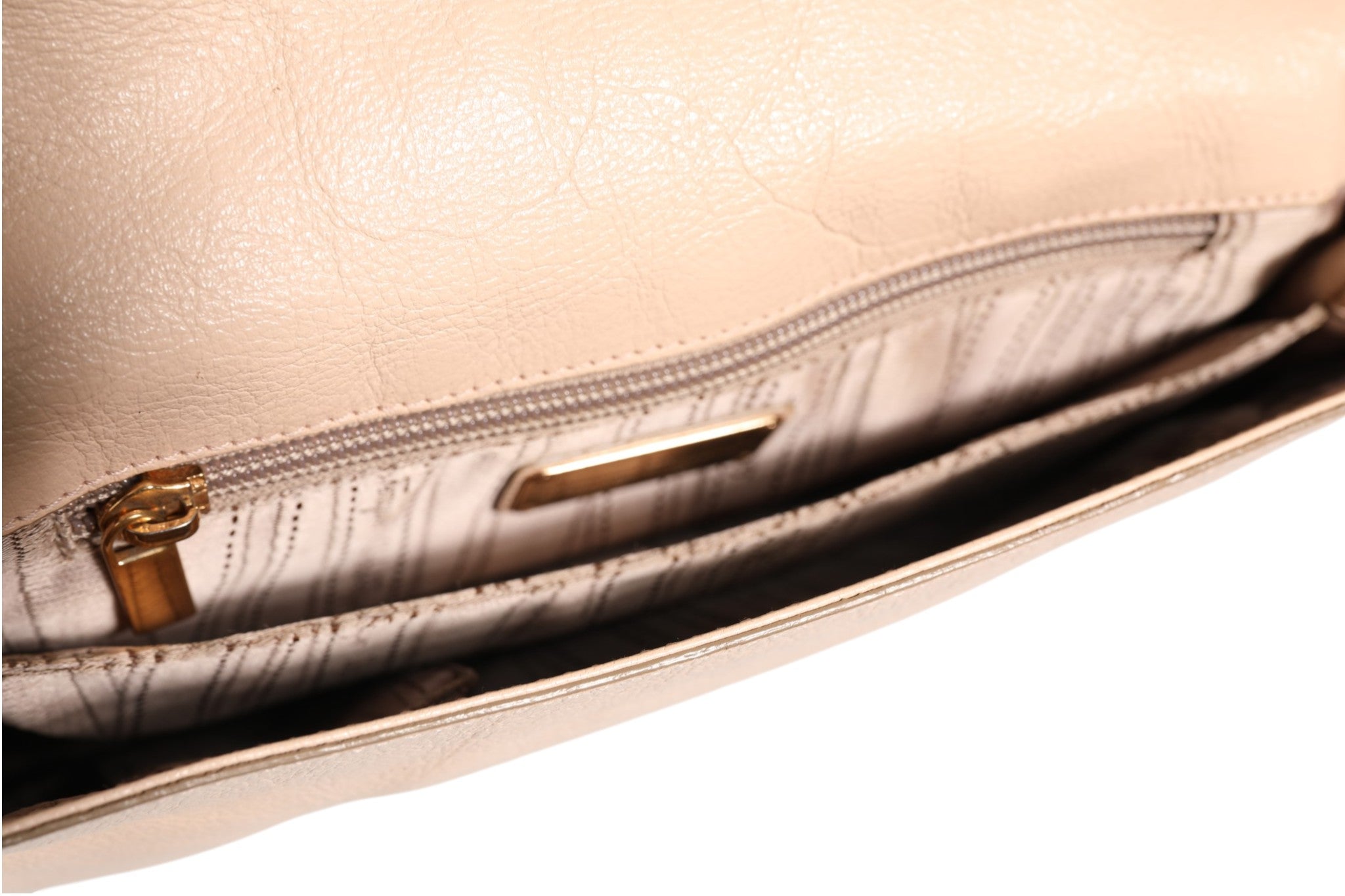 Salvatore Ferragamo Gancini Shoulder Women's Bag (Pre-Owned)
