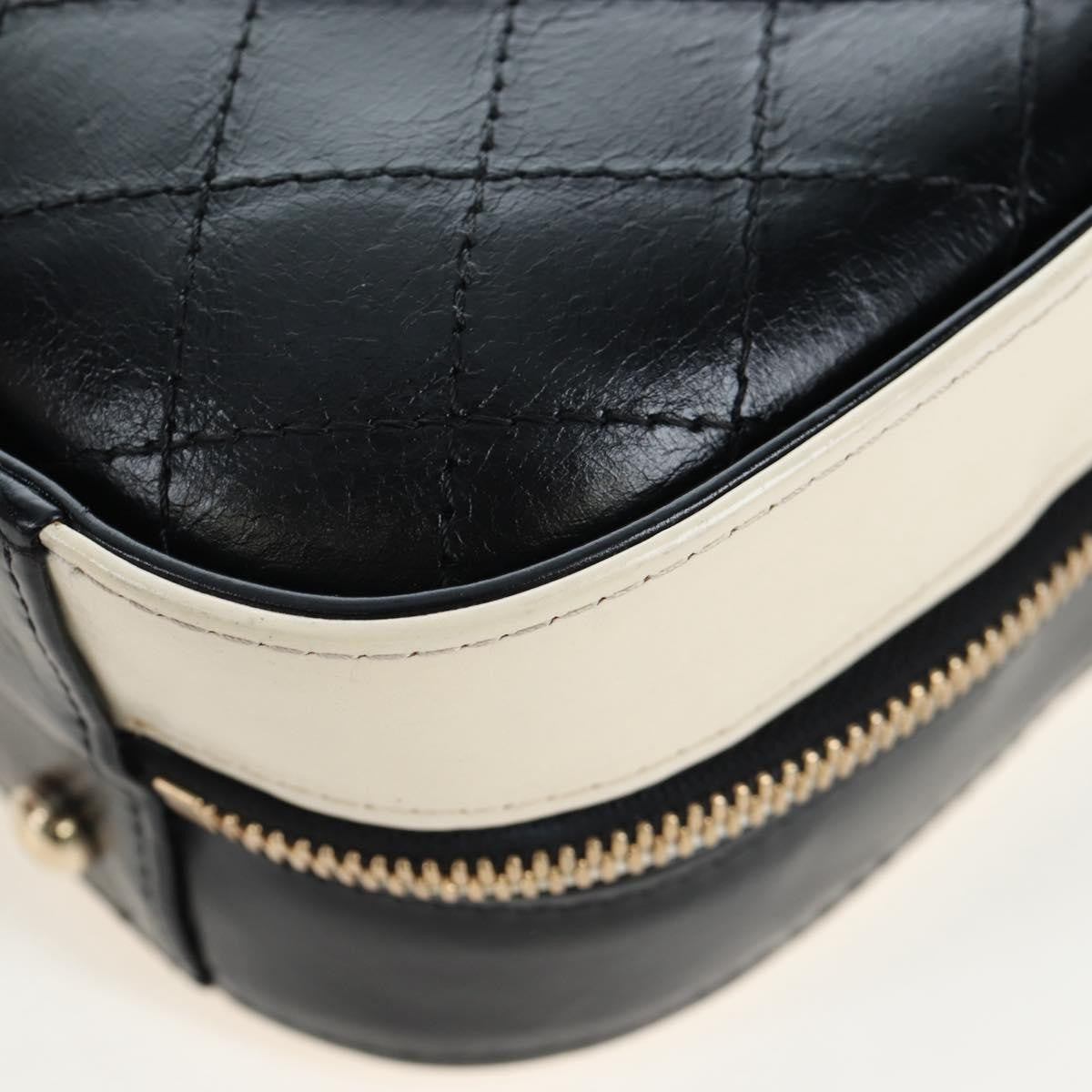 Chanel Vanity Case Quilted Crumpled Calfskin White Leather Handbag (Pre-Owned)