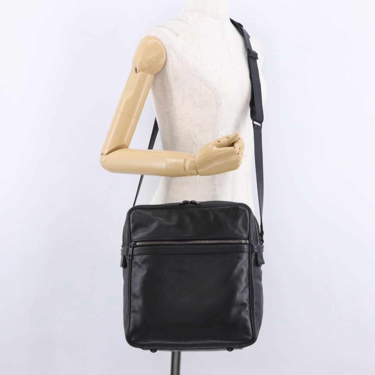Louis Vuitton Clarkson Messenger Monogram Differ Leather Black Leather Shoulder Bag Bag (Pre-Owned)
