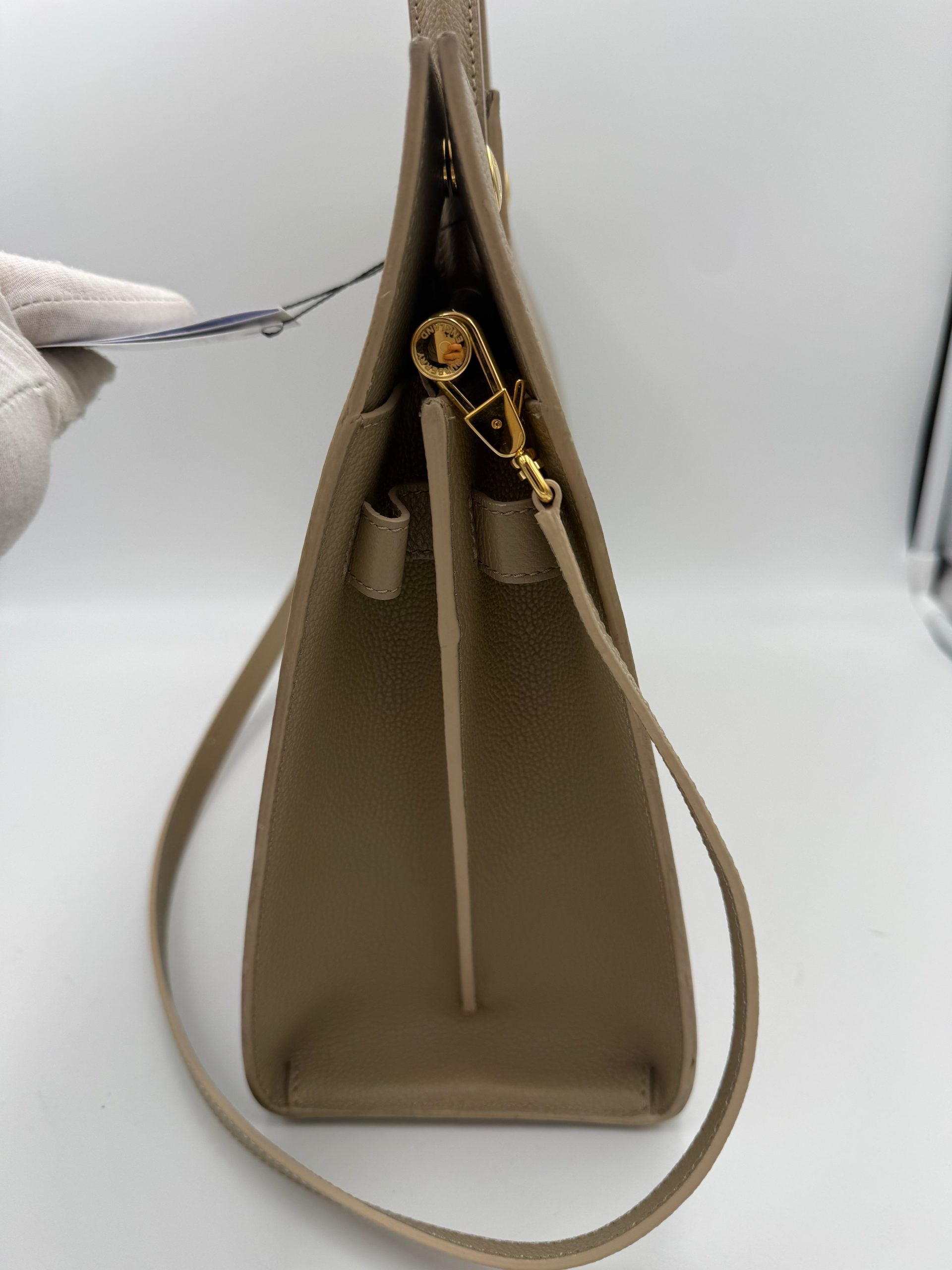 Burberry BURBERRY TITLE BAG Women's Tote (Pre-Owned)