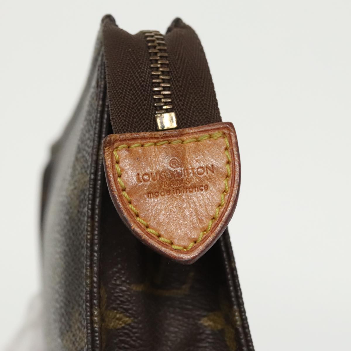 Louis Vuitton Poche Toilette 15 Brown Canvas Clutch Bag (Pre-Owned)
