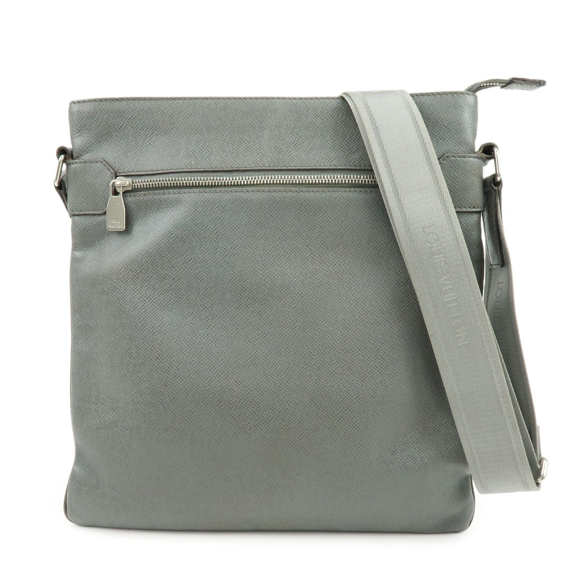 Louis Vuitton Sasha Taiga Leather Gray Leather Handbag (Pre-Owned)