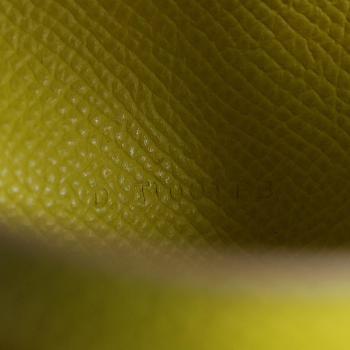 Hermès Clic 12 Yellow Leather Wallet  (Pre-Owned)