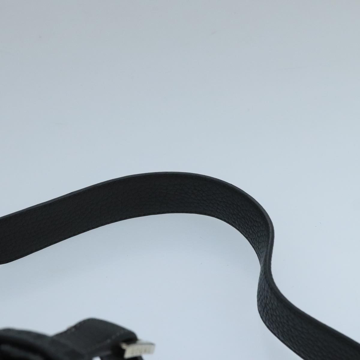 Loewe Senda Black Leather Shoulder Bag (Pre-Owned)