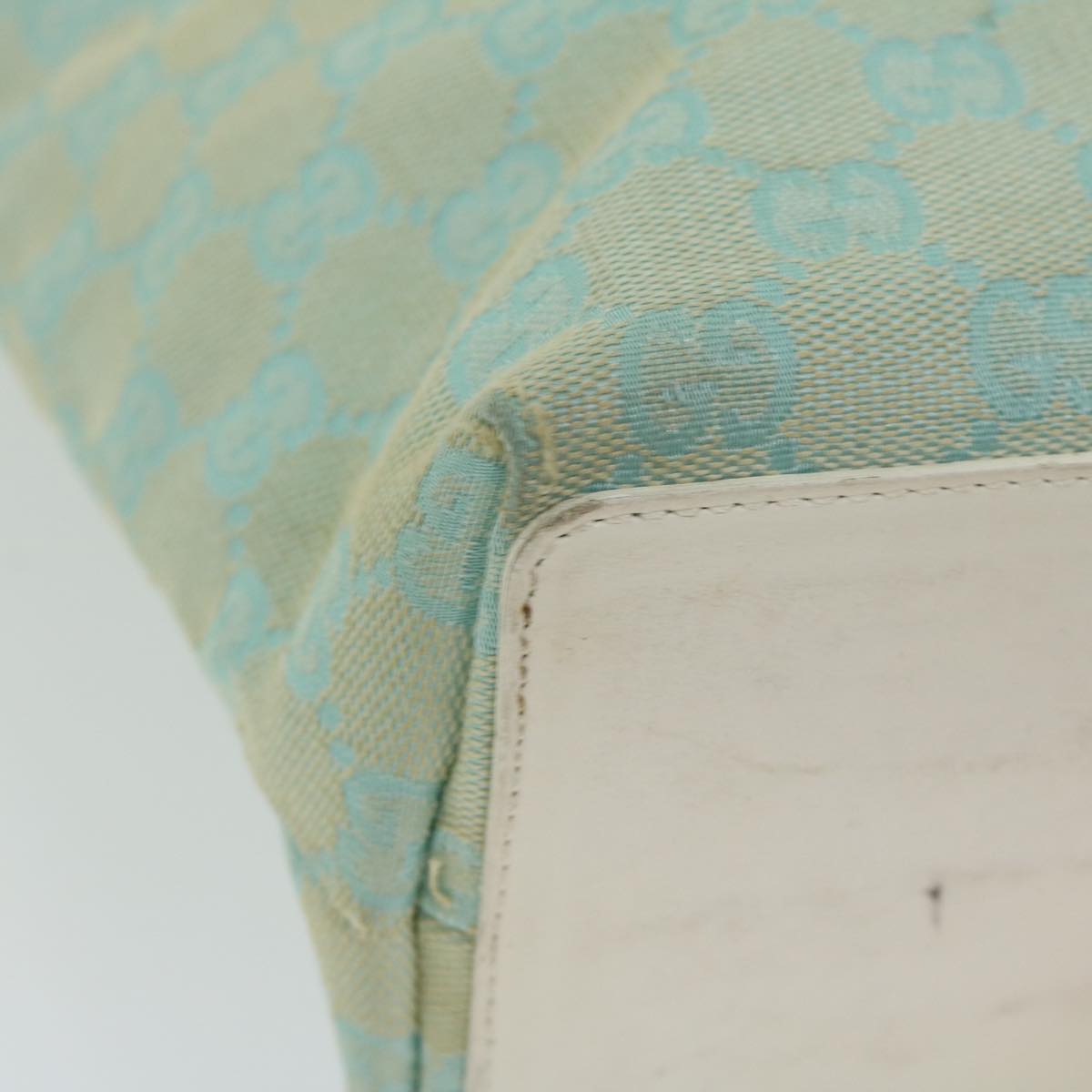 Gucci Gg Canvas Blue Canvas Handbag (Pre-Owned)
