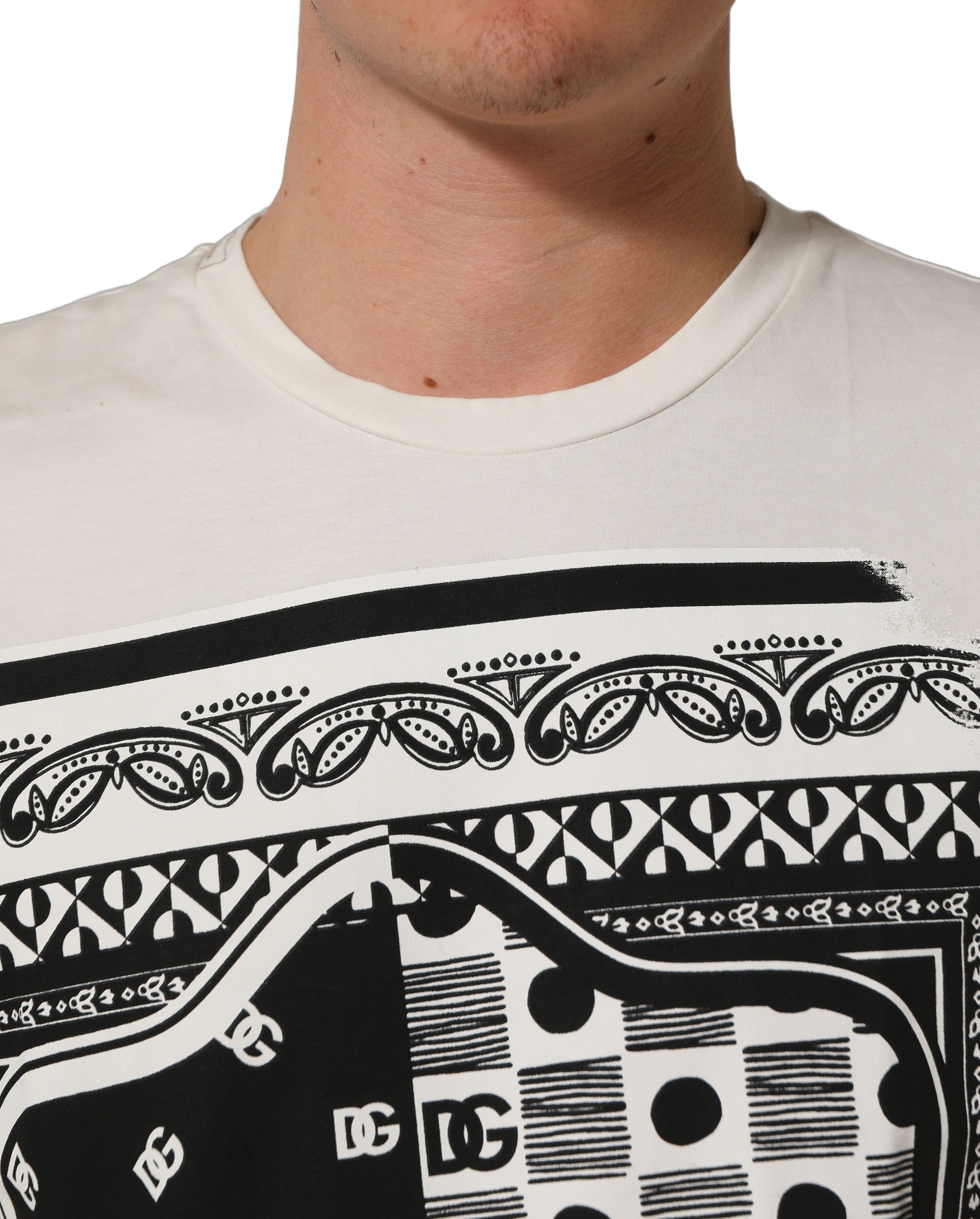 Dolce & Gabbana White Bandana Print Cotton Crew Neck Men's T-shirt (Pre-Owned)