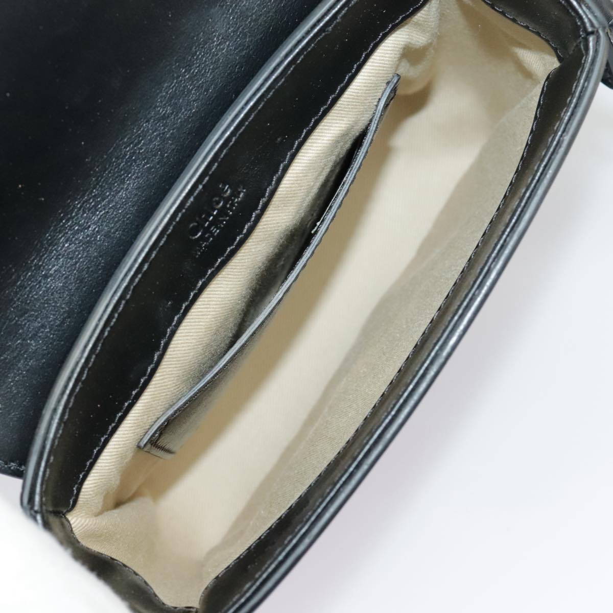 Chloé C Black Leather Handbag (Pre-Owned)