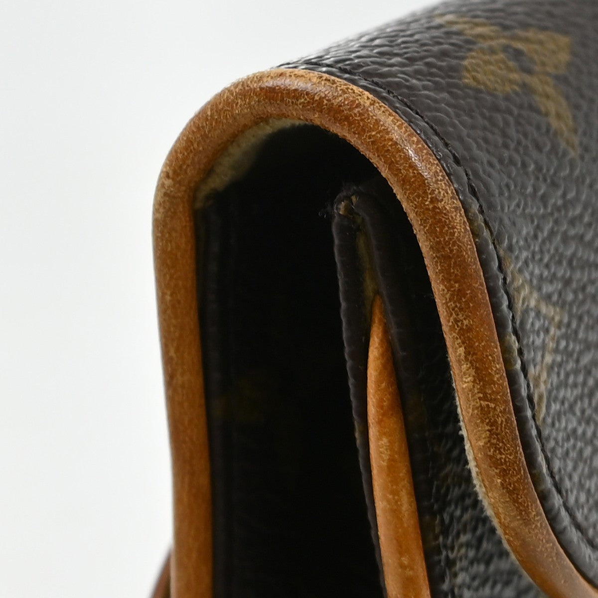 Louis Vuitton Florentine Waist Monogram Canvas Brown Canvas Clutche & Pouche Bag (Pre-Owned)
