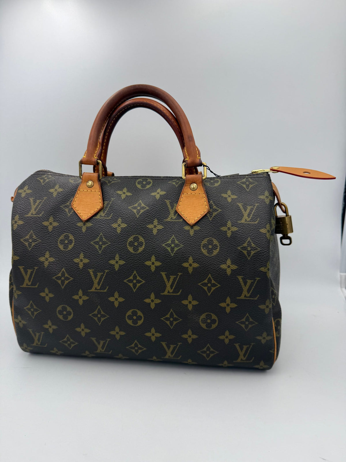 Louis Vuitton LOUIS VUITTON Speedy 30 Monogram  Handbag (Pre-Owned)