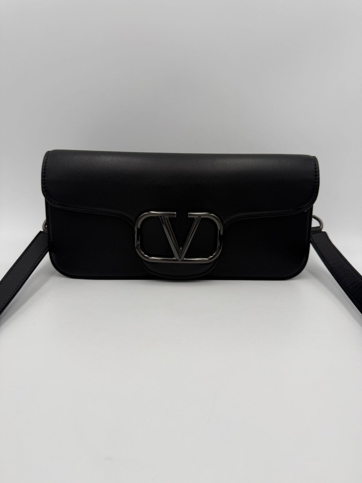 Valentino Garavani Bicolor Leather  Handbag (Pre-Owned)