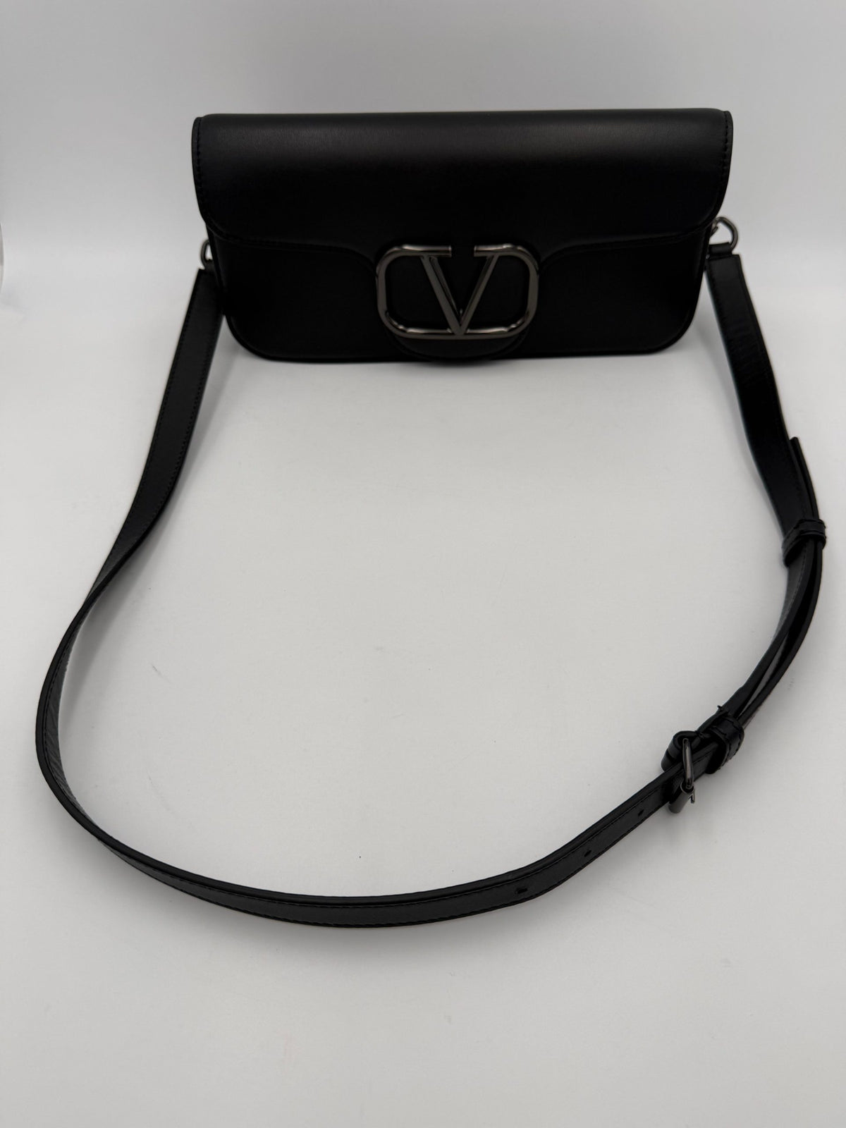 Valentino Garavani Bicolor Leather  Handbag (Pre-Owned)
