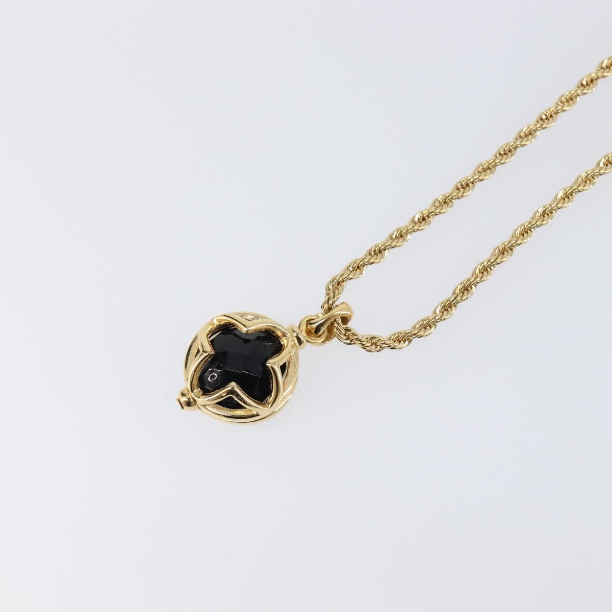 Givenchy Vintage Metal Gold Metal Necklace Jewelry (Pre-Owned)