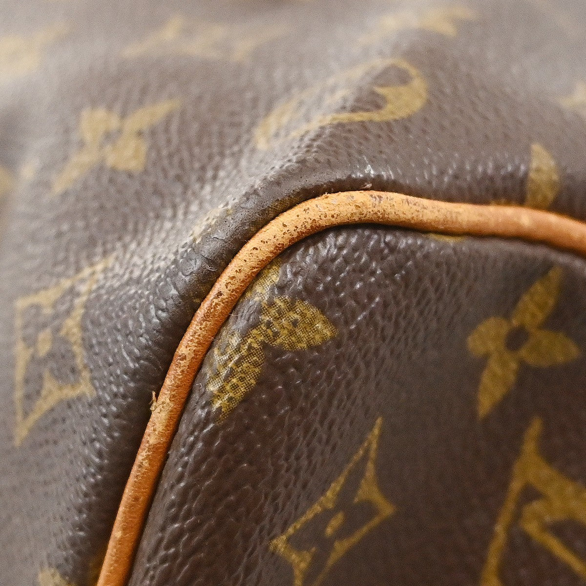 Louis Vuitton Keepall Monogram Canvas Brown Canvas Travel Bag Bag (Pre-Owned)