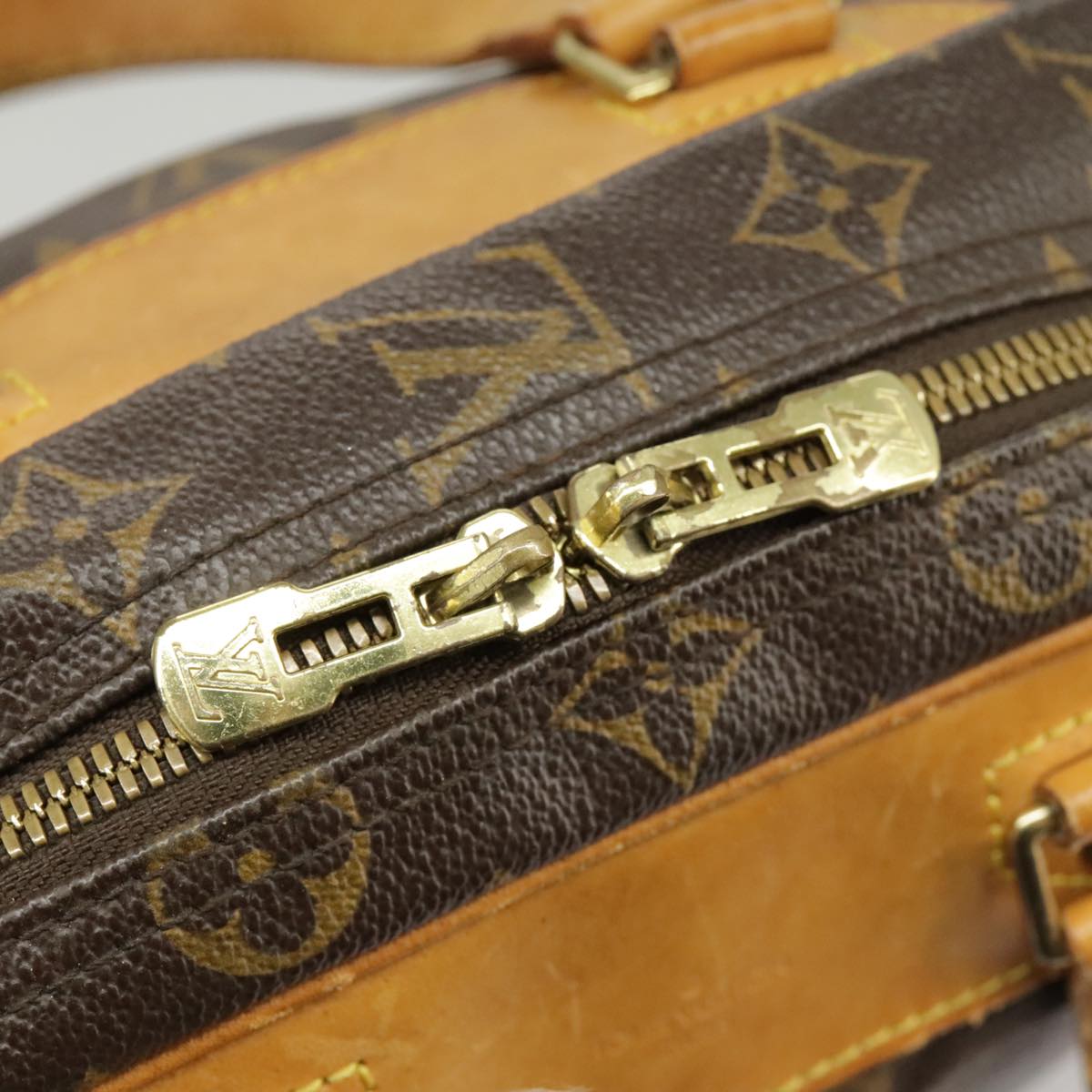 Louis Vuitton Excursion Brown Canvas Handbag (Pre-Owned)
