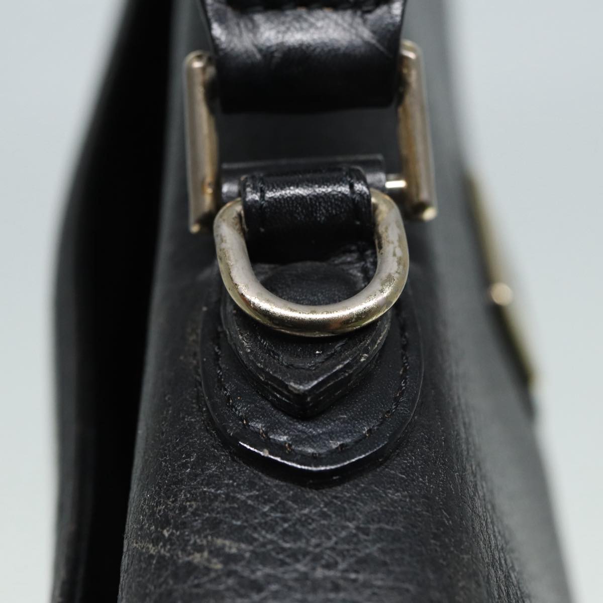 Burberry - Black Leather Handbag (Pre-Owned)