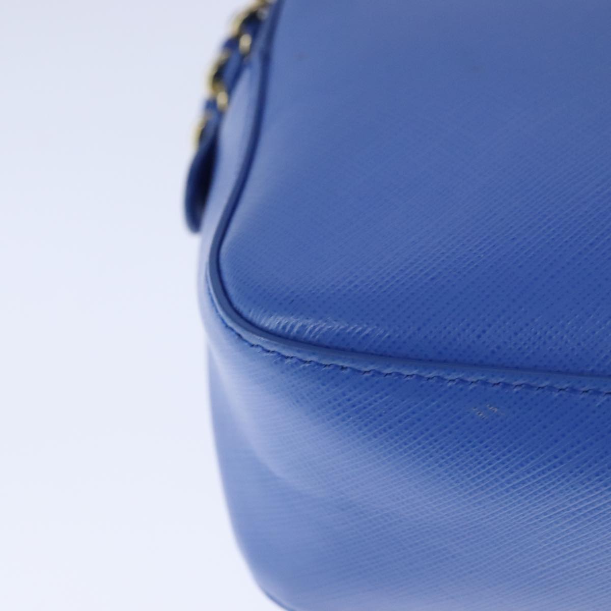Salvatore Ferragamo Vara Blue Leather Shoulder Bag (Pre-Owned)