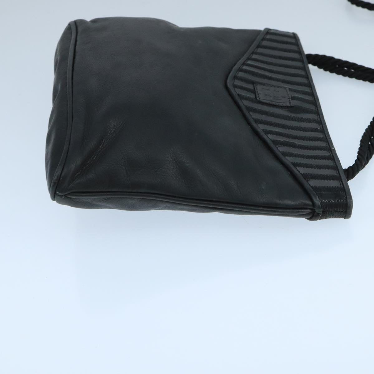 Fendi Black Leather Shoulder Bag (Pre-Owned)
