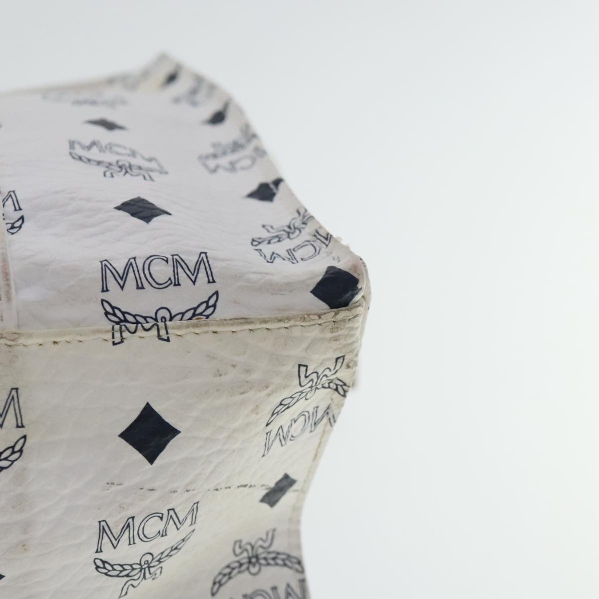 MCM Visetos White Canvas Tote Bag (Pre-Owned)