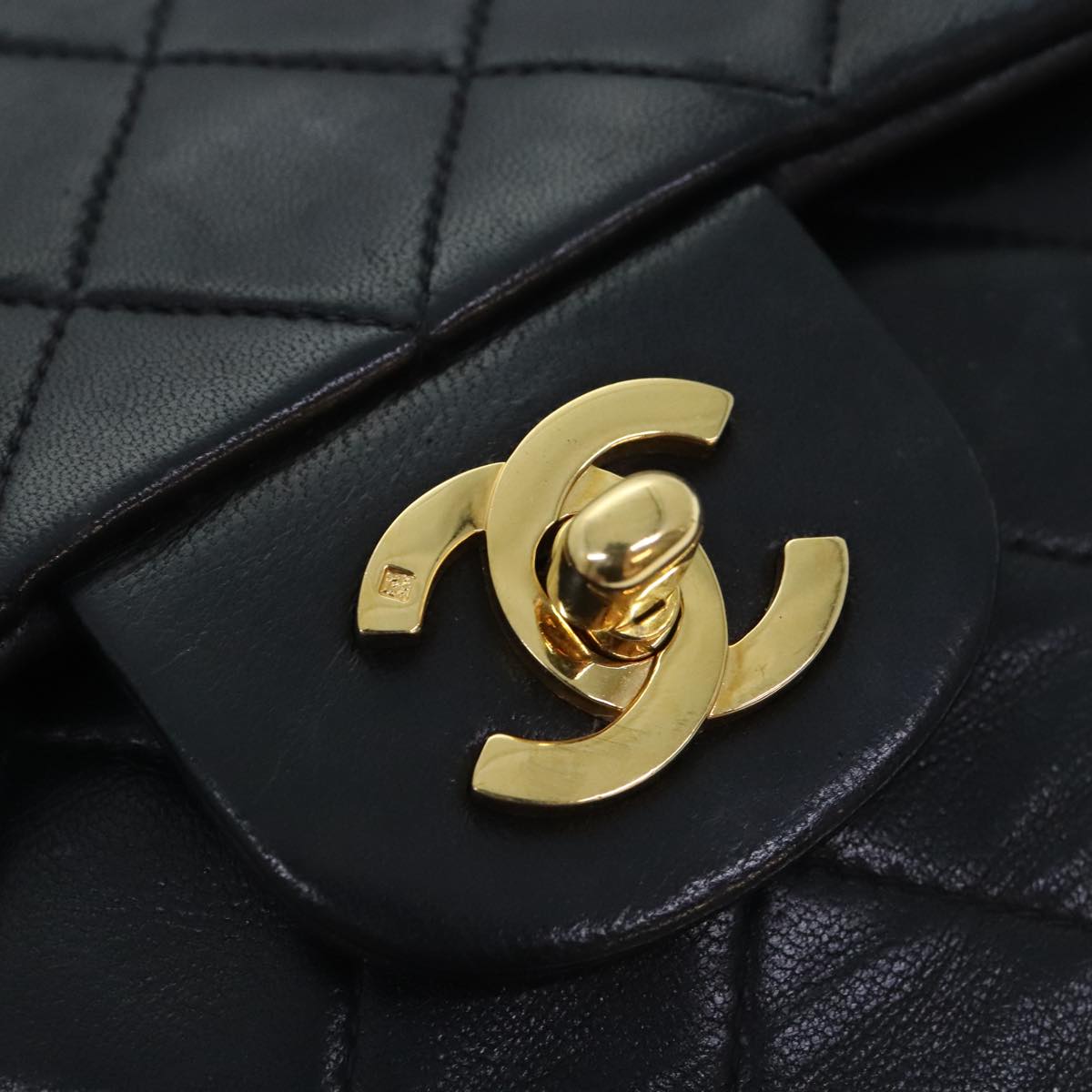 Chanel Timeless 26 Black Leather Shoulder Bag (Pre-Owned)