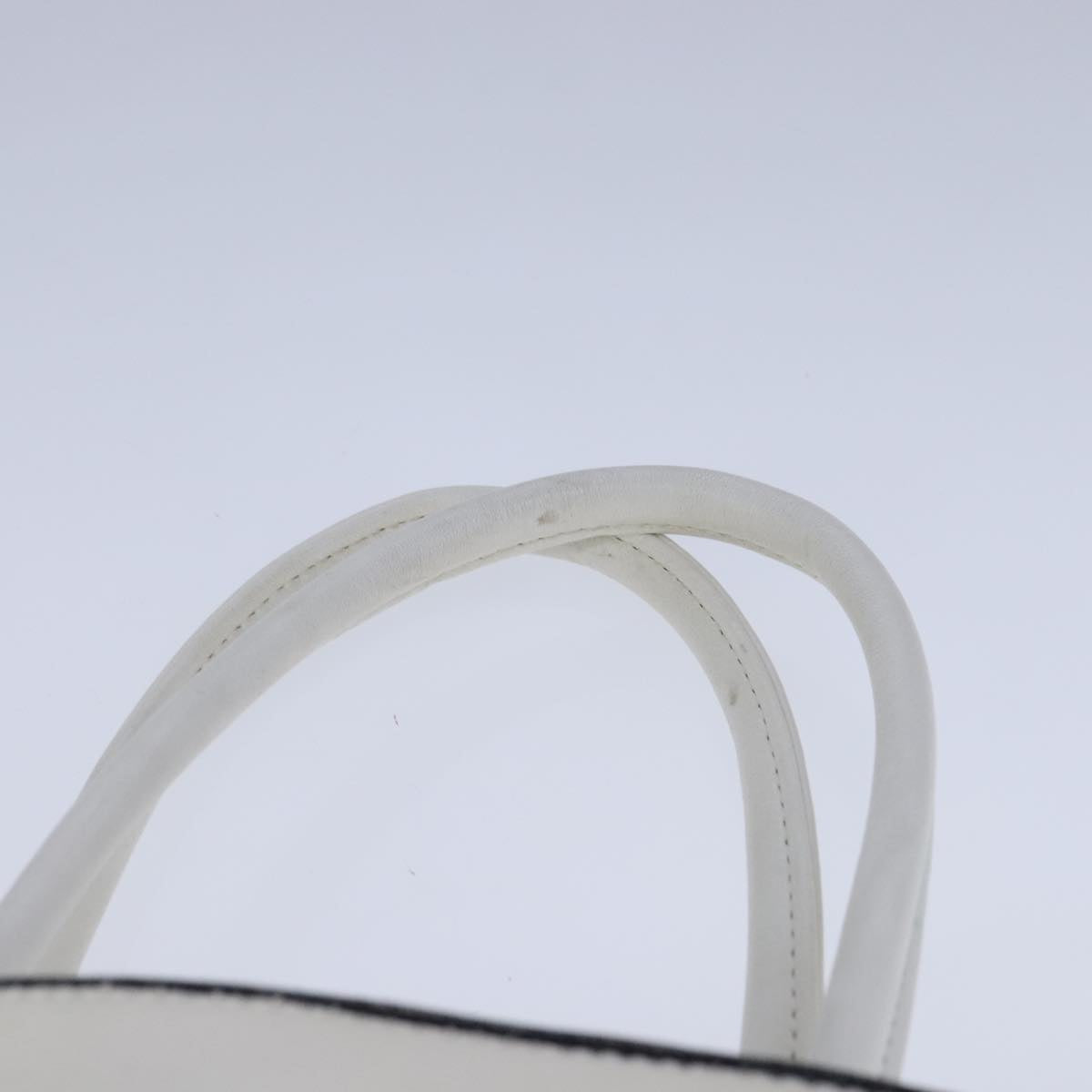 Burberry White Canvas Handbag (Pre-Owned)
