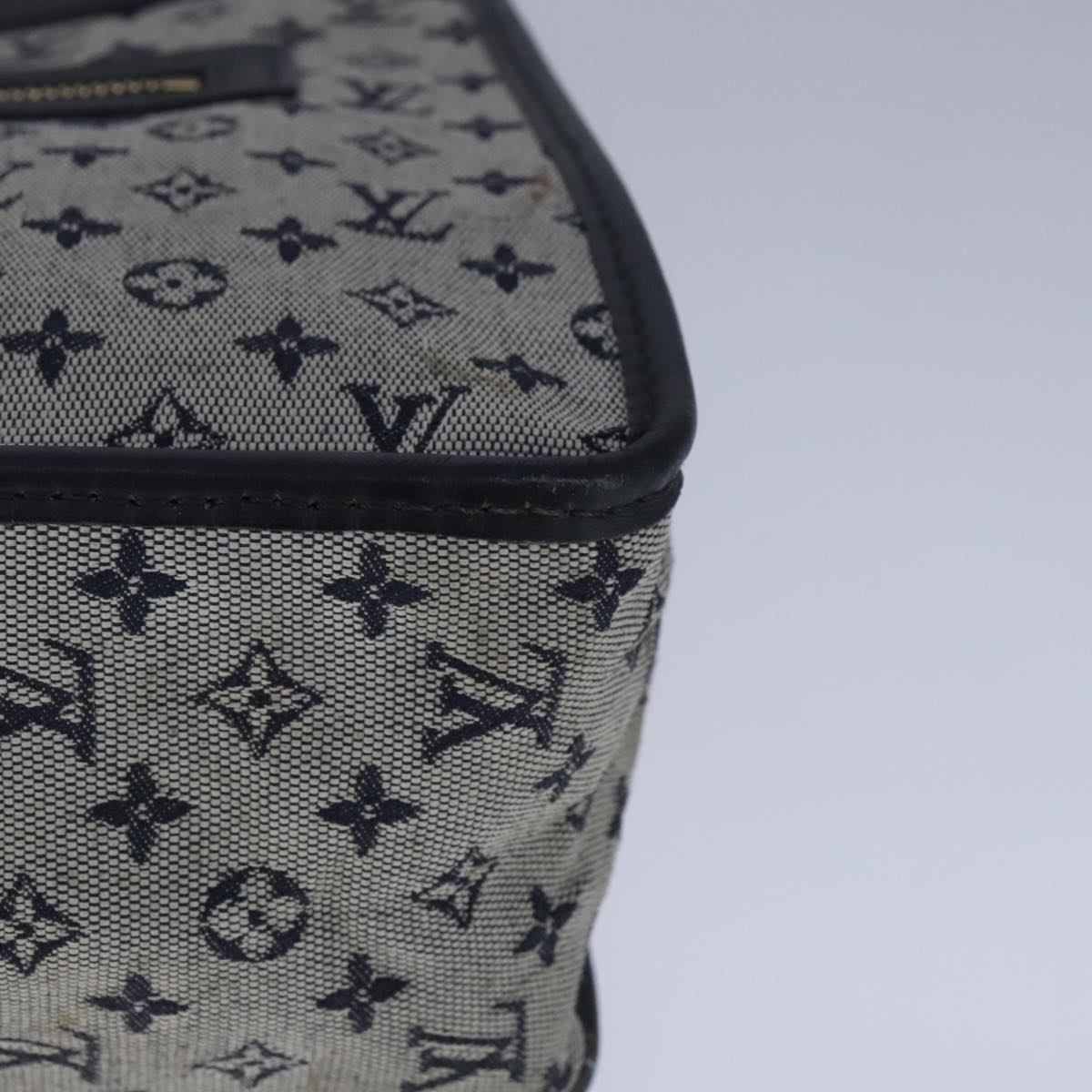 Louis Vuitton Catherine Navy Canvas Handbag (Pre-Owned)