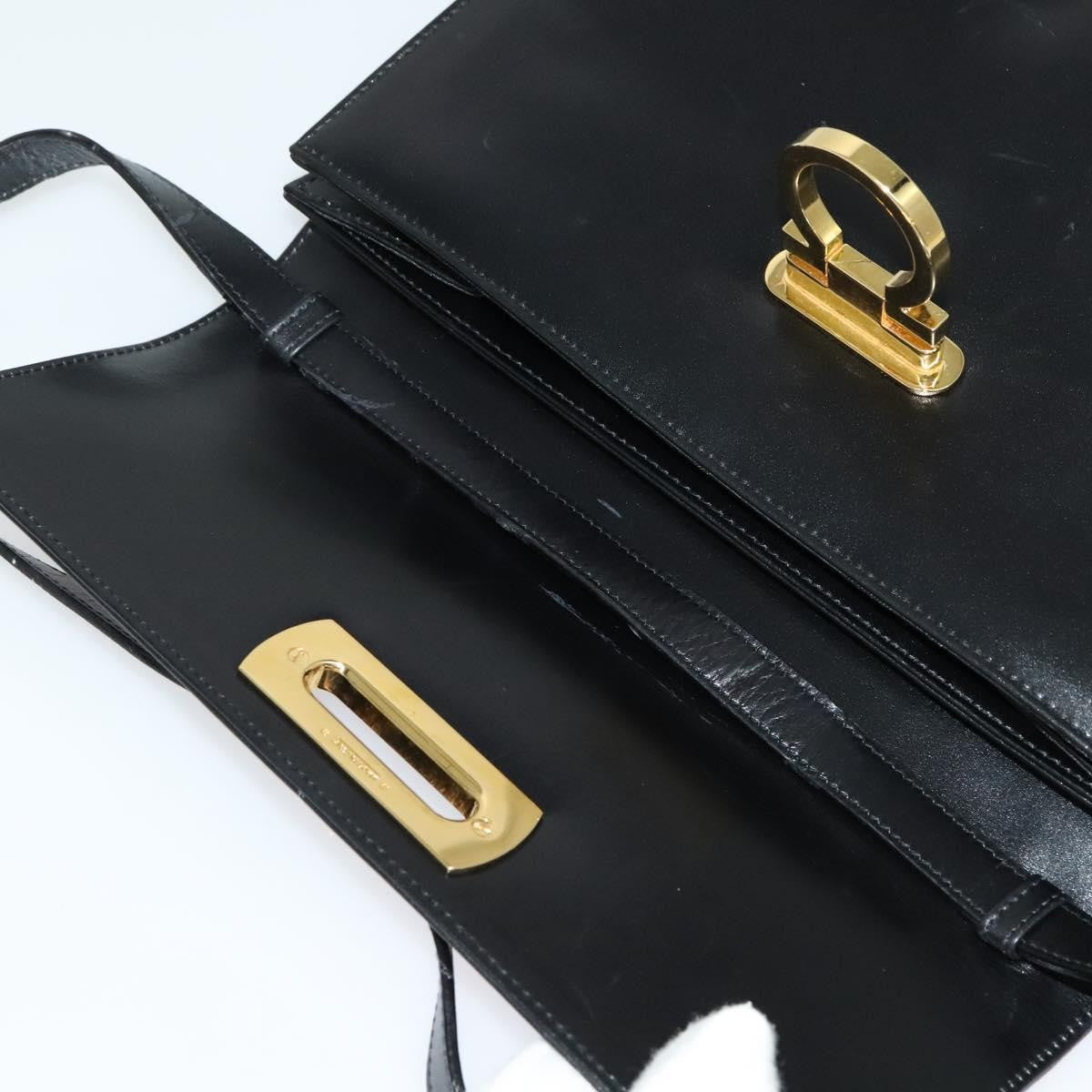 Salvatore Ferragamo Gancini Leather Black Leather Shoulder Bag Bag (Pre-Owned)
