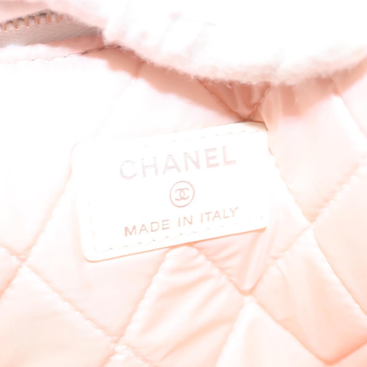 Chanel Coco Cuba Printed Quilted Canvas White Canvas Bag (Pre-Owned)