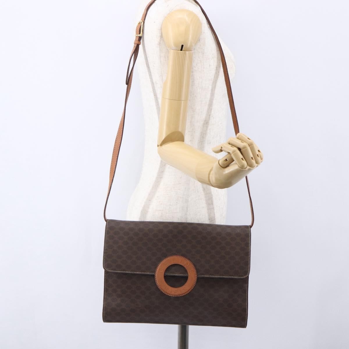 Celine Vintage Macadam Circle Logo Canvas And Leather Brown Canvas Shoulder Bag Bag (Pre-Owned)