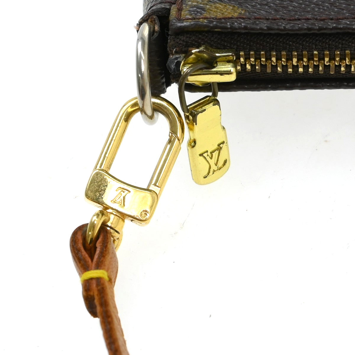 Louis Vuitton Pochette Accessoires Monogram Canvas Brown Canvas Clutche & Pouche Bag (Pre-Owned)