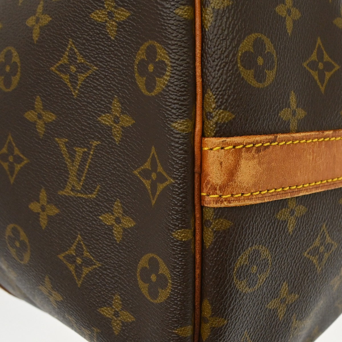 Louis Vuitton Keepall Bandoulière Monogram Brown Canvas Travel Bag Bag (Pre-Owned)