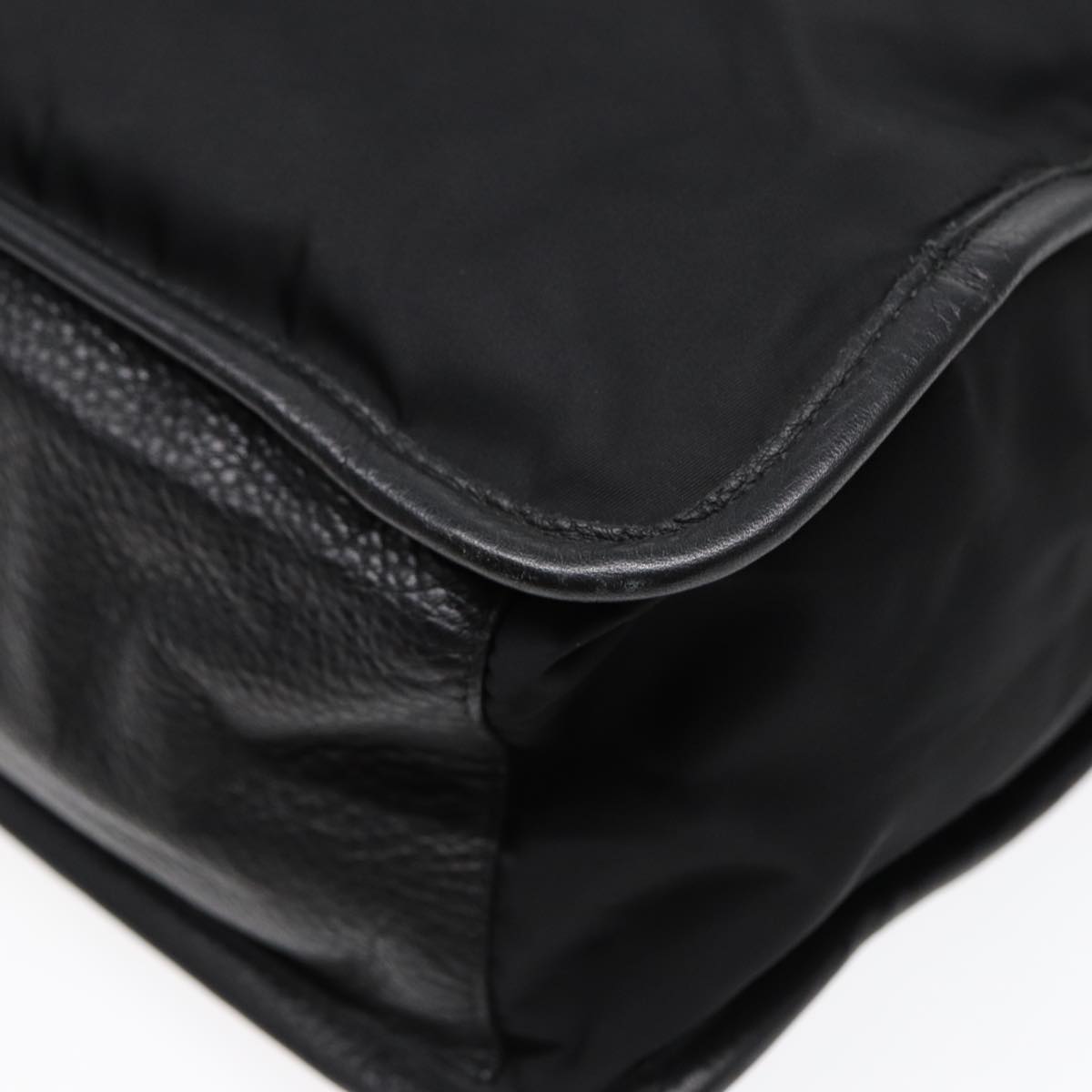 Givenchy Black Synthetic Handbag (Pre-Owned)