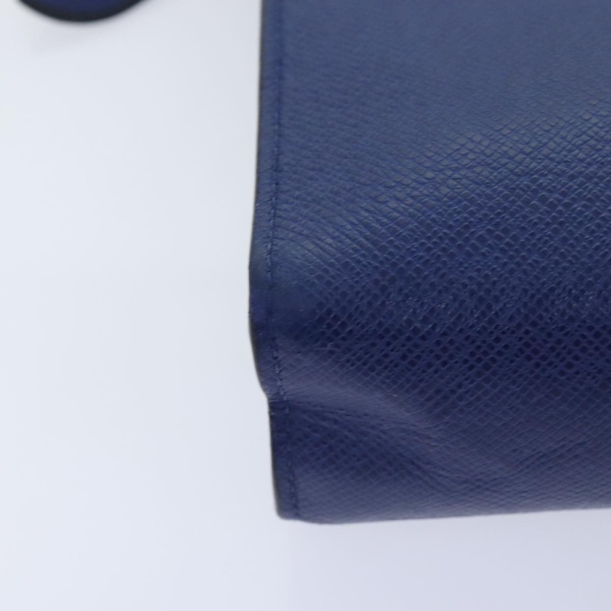 Louis Vuitton Pochette Voyage Blue Leather Clutch Bag (Pre-Owned)