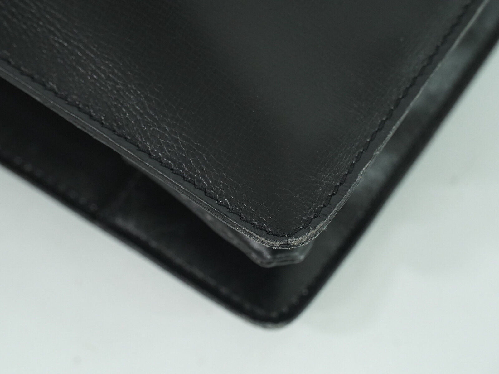 Loewe Black Leather Shoulder Bag (Pre-Owned)