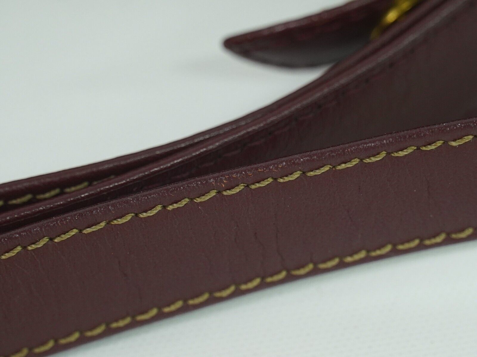 Cartier Must De Cartier Burgundy Leather Shoulder Bag (Pre-Owned)