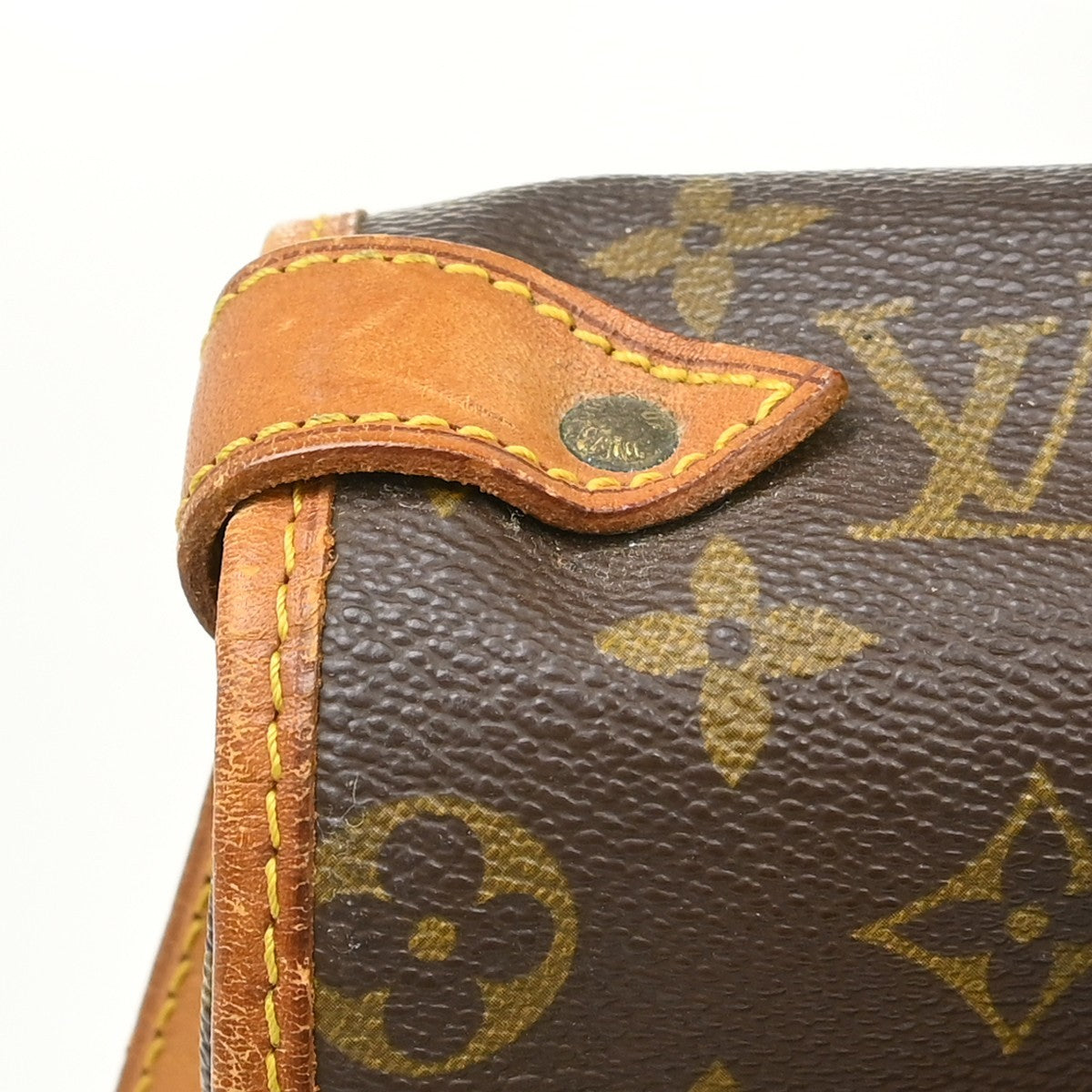 Louis Vuitton Saumur Monogram Canvas Brown Canvas Shoulder Bag Bag (Pre-Owned)