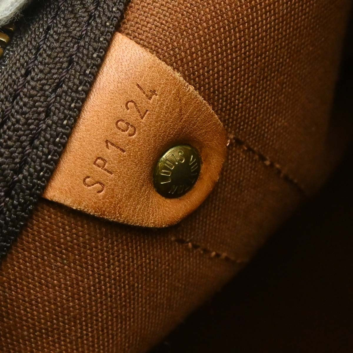 Louis Vuitton Keepall Monogram Canvas Brown Canvas Travel Bag Bag (Pre-Owned)