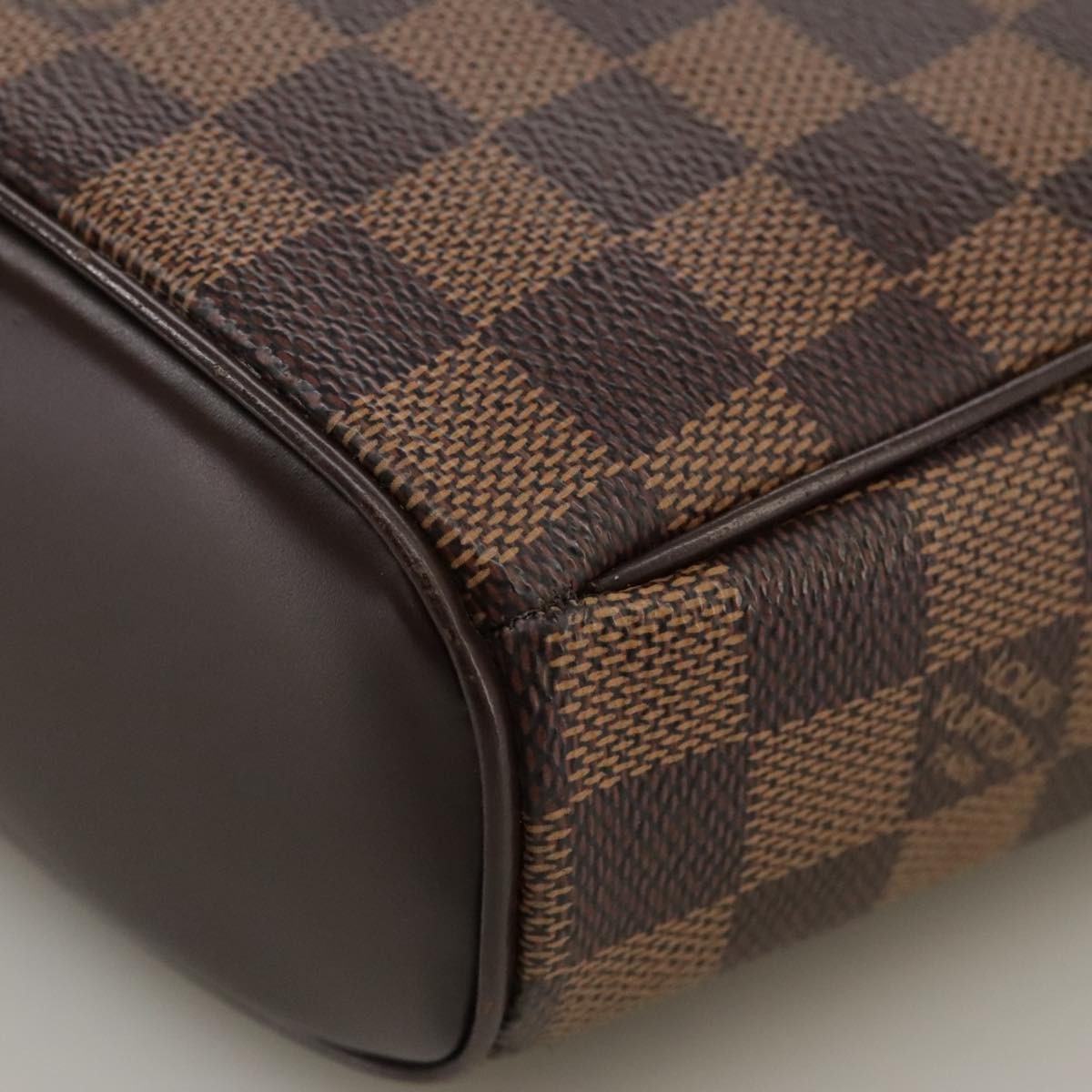 Louis Vuitton Ipanema Brown Canvas Shoulder Bag (Pre-Owned)