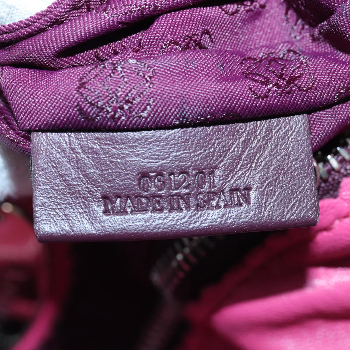 Loewe Flamenco Pink Leather Shoulder Bag (Pre-Owned)