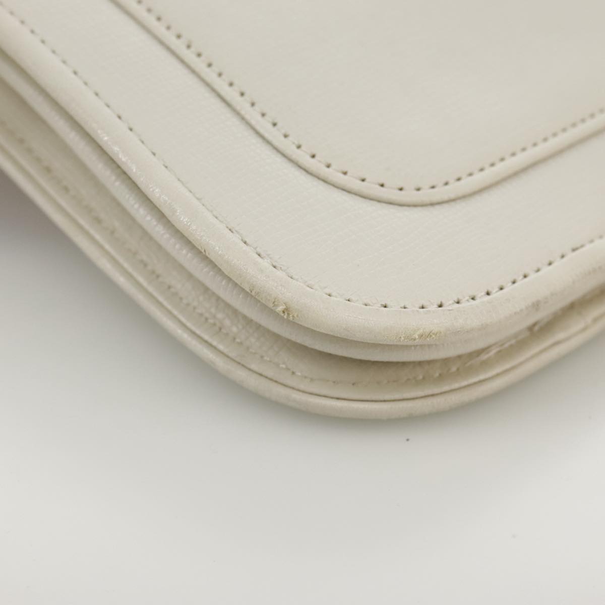 Saint Laurent Ysl Line White Leather Shoulder Bag (Pre-Owned)